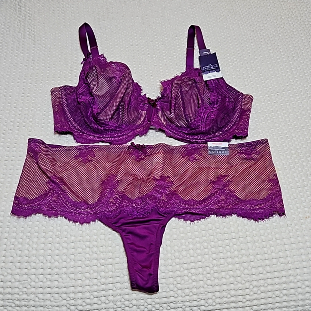 NWT  purple lace Cacique bra 40DD and matching panty size 14/16 set